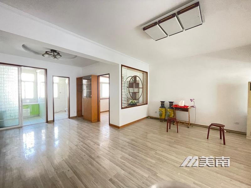 3双语小学实验中学学区,教育路十区,带学位,全明户型