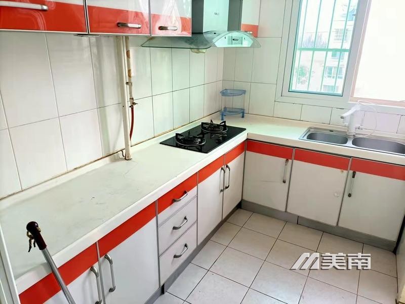 3一小实验中学学区,教育路,框架结构,精装三室