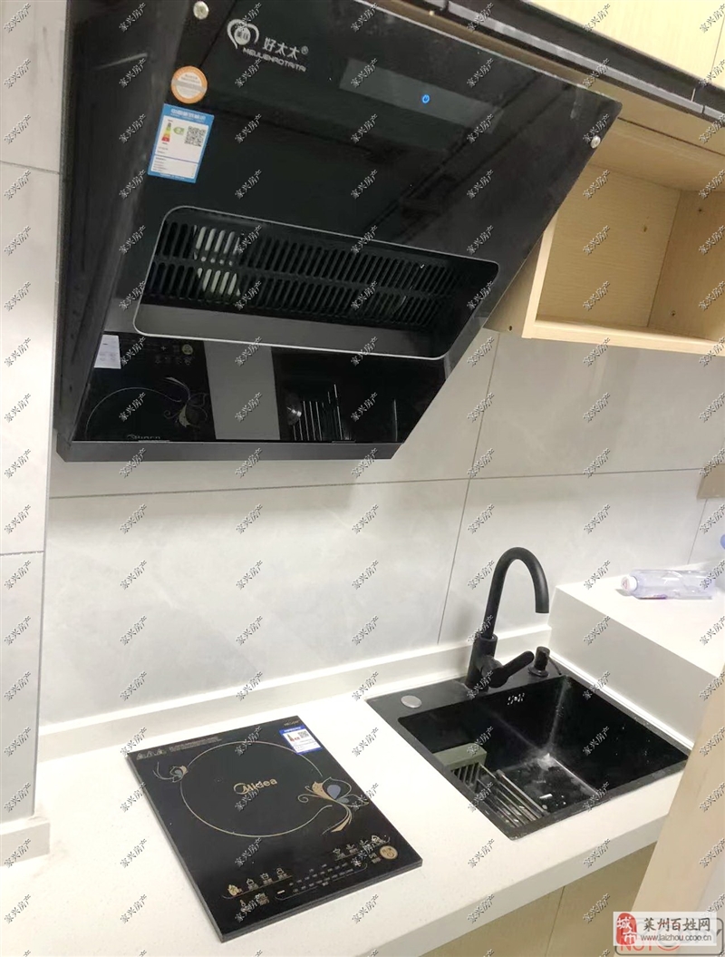 锦和城南向复式公寓,精装每月1300元