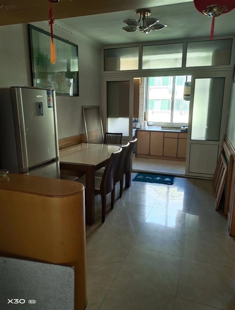 000092出租 教育路三室两厅,月租1400块