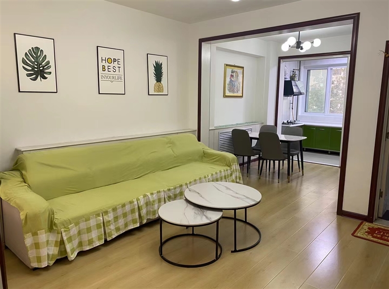 非中介!坊苑西区2楼 新房出租 已供暖 家具家电齐全 拎包入住