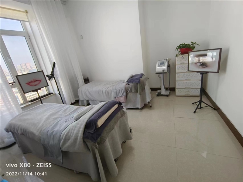 印象城,商住两用,电梯房,带部分家电,想租抓紧时间了