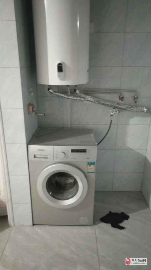 凯旋城电梯房三室2500元/月