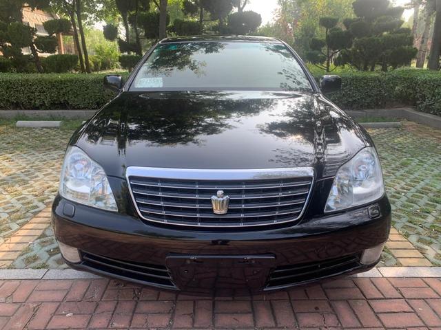 丰田 皇冠 2006款 2.5 手自一体 Royal 真皮版