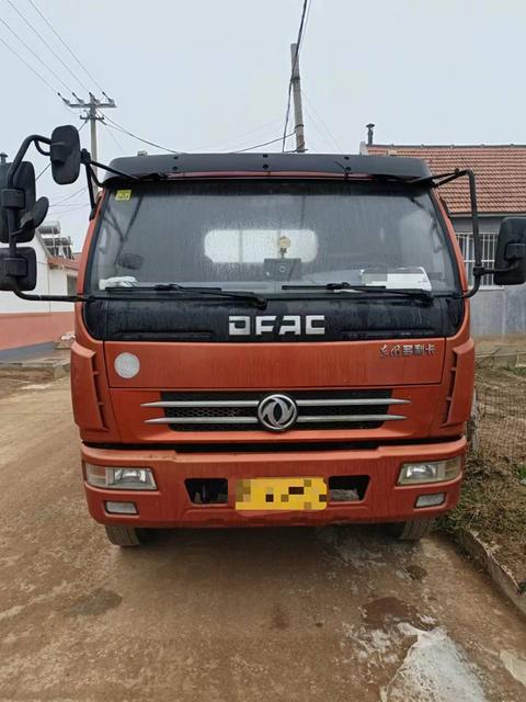 东风多利卡 平板车 国4