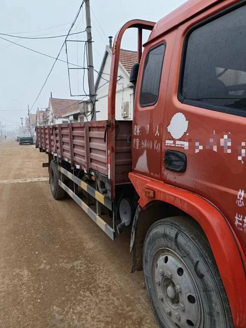 东风多利卡 平板车 国4