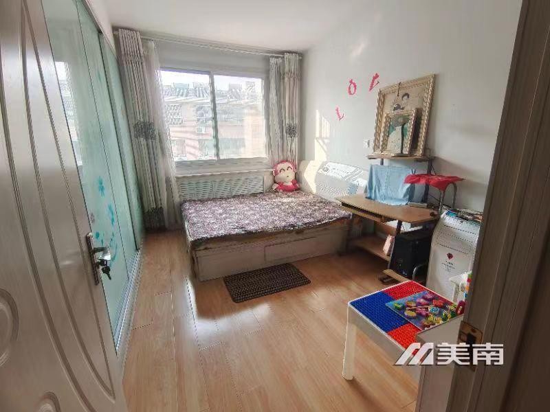 3双实验学区,框架地暖,精装三室,仅售64万8
