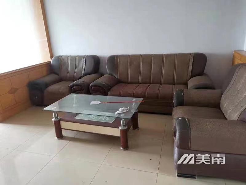 3二小实验中学学区,中间楼层,三室,仅售53万