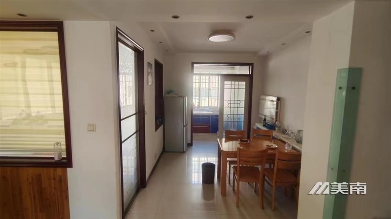 3粮建小区2楼,精装三室,仅售52万8
