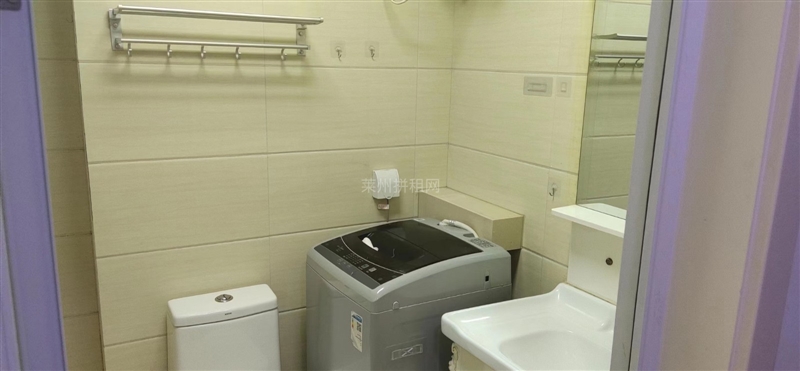 市中心,可短租,利群斜对面,翔龙云海,精装电梯房,带家具家电