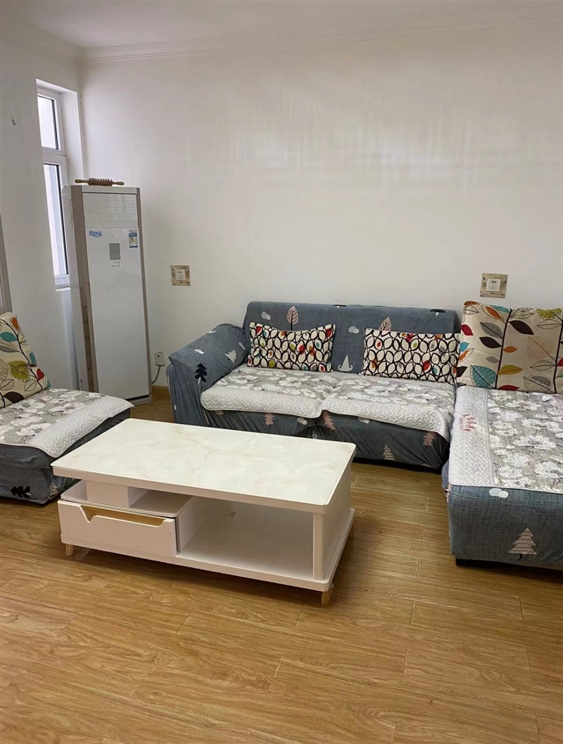 城南,金地佳园电梯房,价位合适,带家具家电,拎包入住