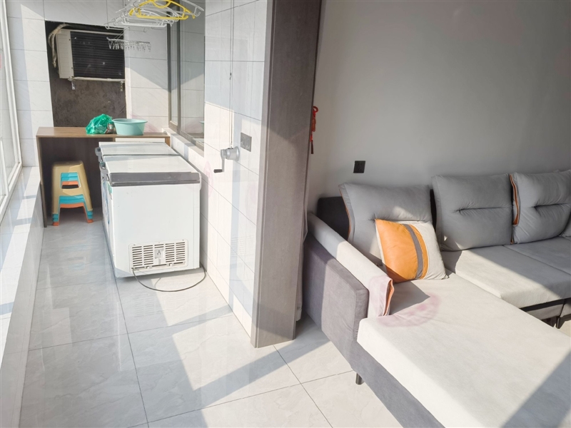 瑞莱首府,三室两厅两卫精装住宅出租