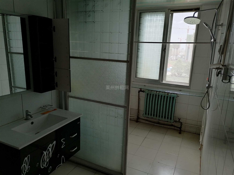 坊苑小区,客厅朝阳,双语叶县公园附近,精装修,带家具家电