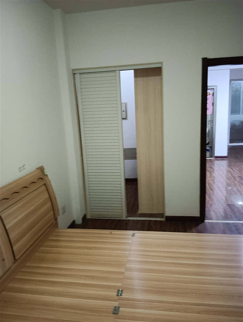 西郎子埠正昕苑楼房出租