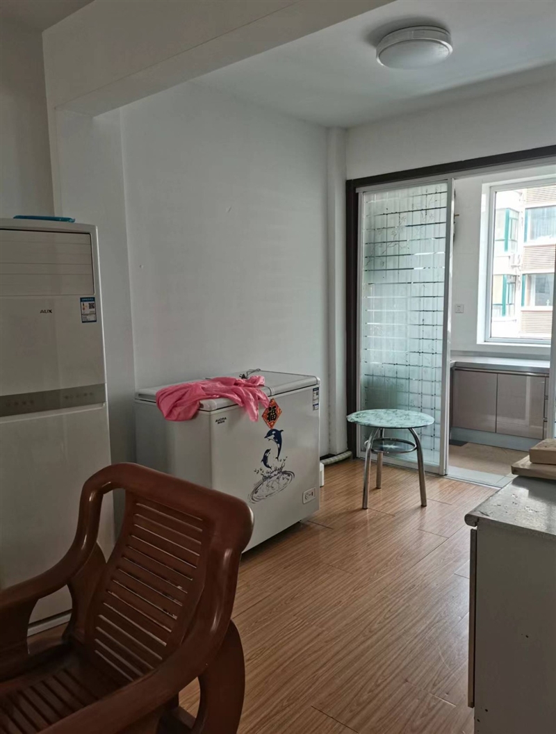 双语附近,阳光郁景,精装修,带家具家电,拎包入住