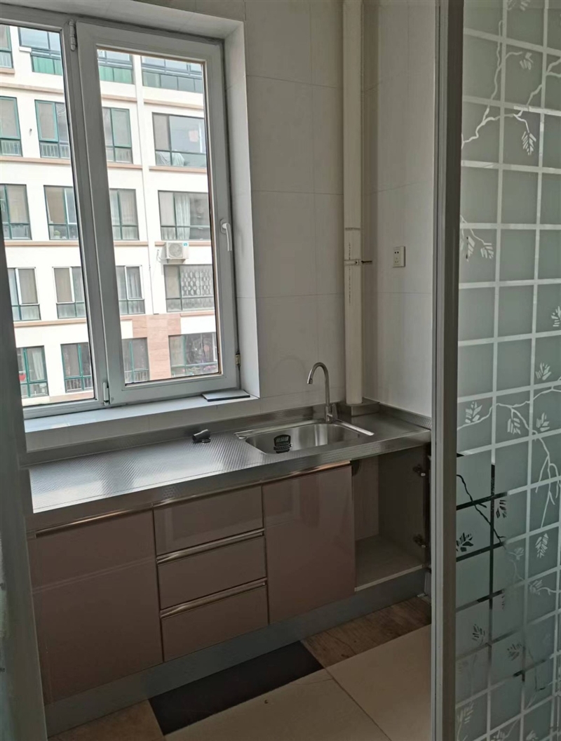 双语附近,阳光郁景,精装修,带家具家电,拎包入住