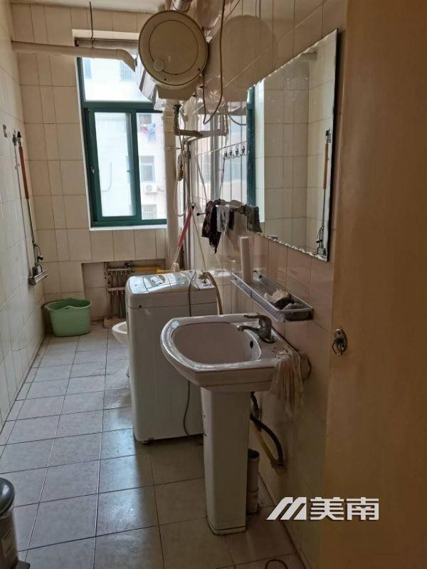 3文峰中学学区,艺苑小区3楼,框架地暖,全明户型,税费各付