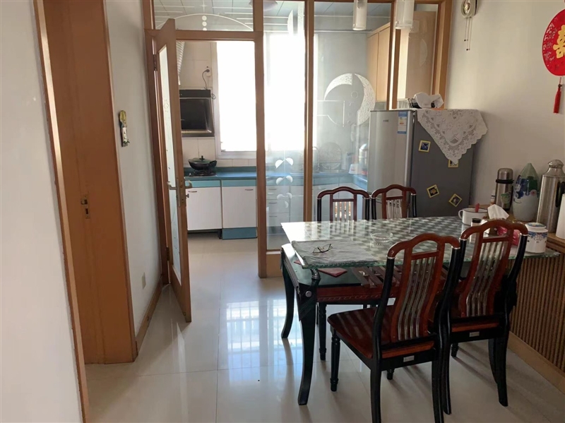 3一小云峰中学学区,教育路八区,精装少住三室,拎包入住