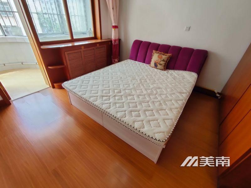汇泉 仓上金矿家属楼三楼99平加10小房,三室两厅