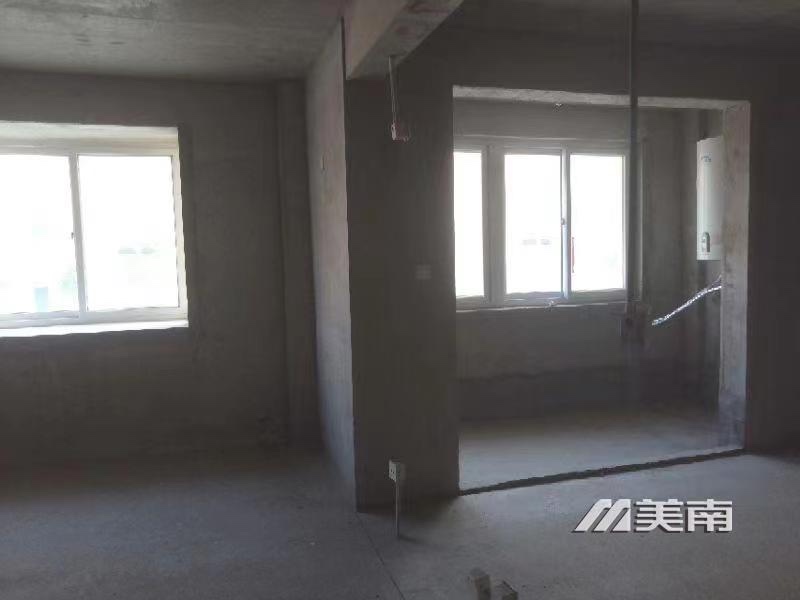 000694,玉皇学区,康馨苑电梯房,106平加9平小房,全明户型,55万包大税