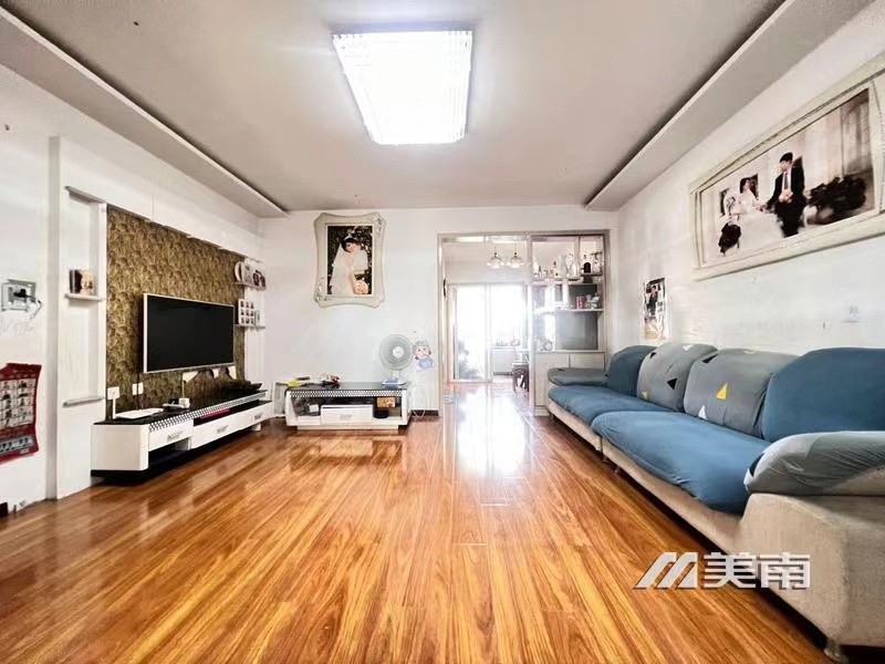 文景凤凰城 精装三室 低楼层 93平 仅售57万5