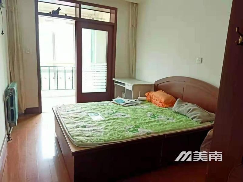 教育路九区三楼,学位未用,证满五唯一,带部分家具家电