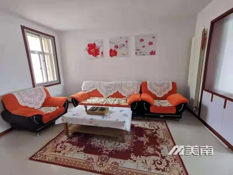 急售东苑小区三楼,精装三室带车库,63万8,看中价还可议