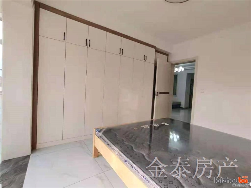 双实验学区 低层 精装未住 地暖 三室可贷款 09547