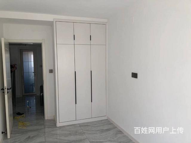 泛华园三楼两室地暖36.8万精装修