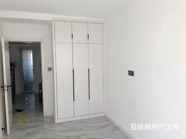泛华园三楼两室地暖36.8万精装修