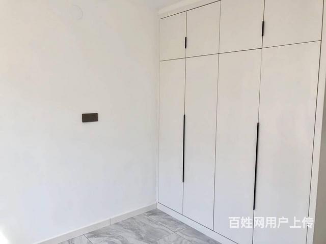 泛华园三楼两室地暖36.8万精装修