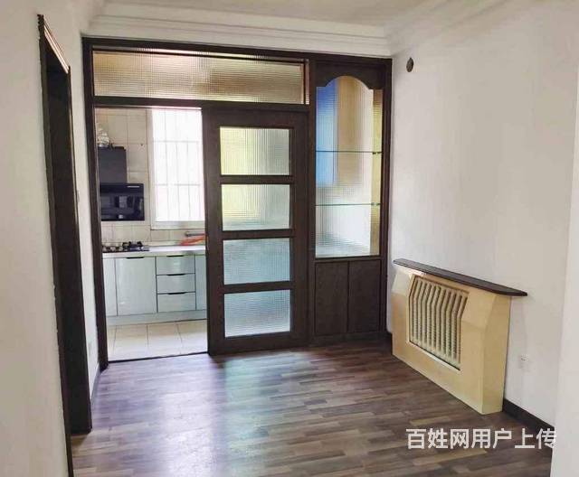 教育路一楼三室59万精装修