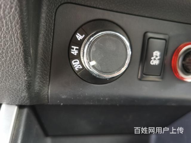 18款豪华日产汽油四驱多功能