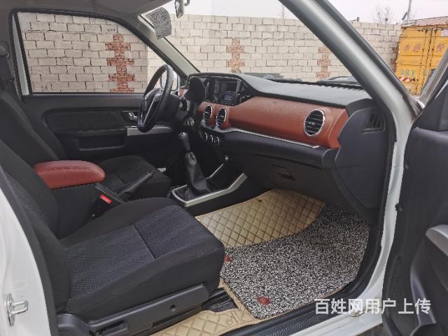 18款豪华日产汽油四驱多功能