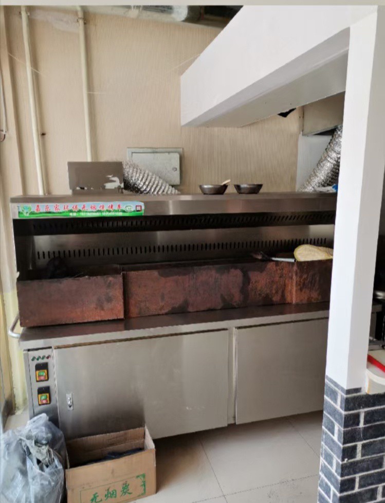 两米烧烤炉子和净化车,价格莱州最低处理