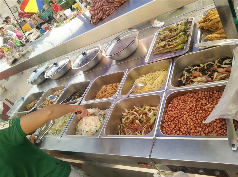 闲置快餐车出售。九成新。