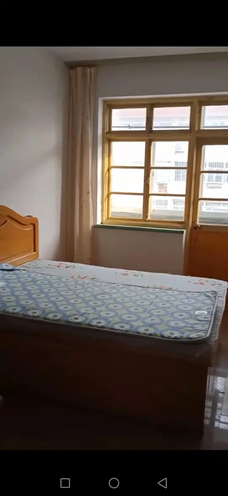 双语学校附近,精装修,带家具家电,拎包入住