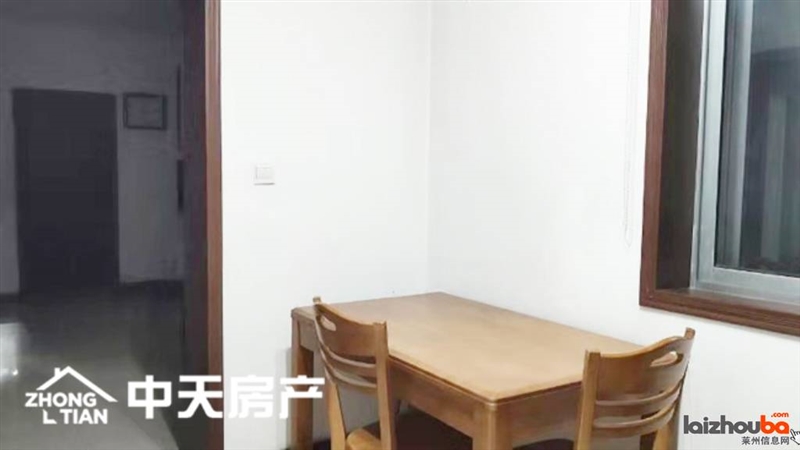 01198东苑小区,黄金低楼层,三室格局,邻近新一中,临近掖县公园