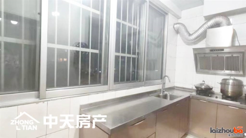 01198东苑小区,黄金低楼层,三室格局,邻近新一中,临近掖县公园