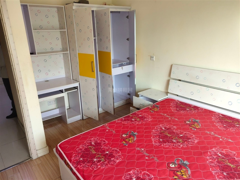 城东,新一中对面,精装电梯房,带家具家电,拎包入住