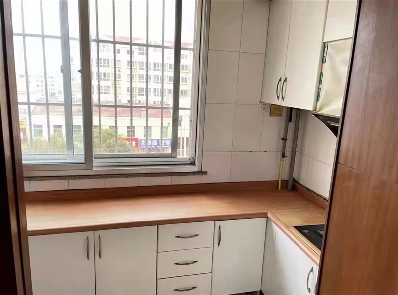 教育路二楼三室59万8可贷款
