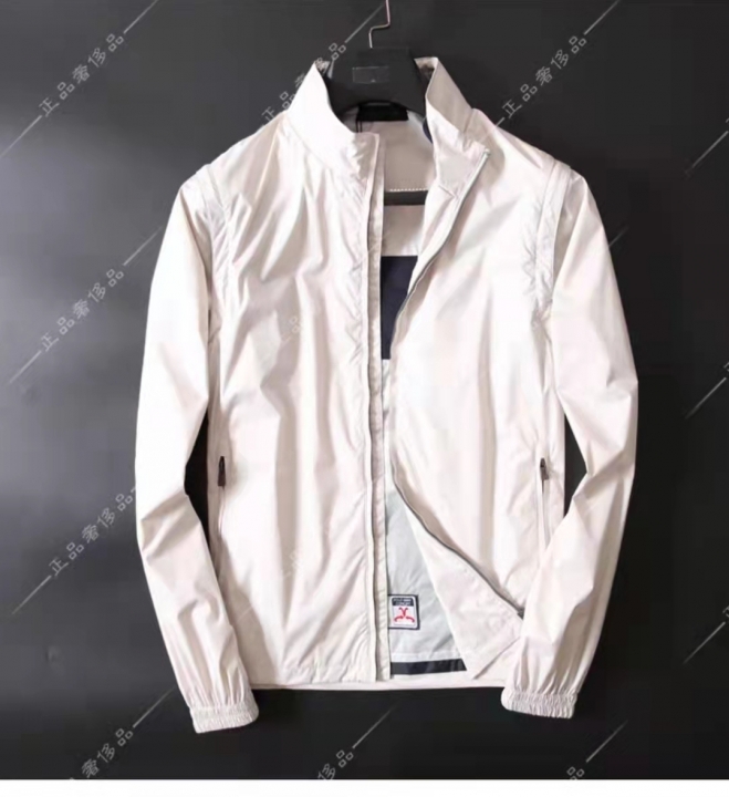 招聘缝纫工 简单好干 8小时 交五险 不耽误接送孩子