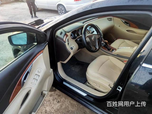 别克 君越 2012款 2.4 SIDI 手自一体 舒适天窗