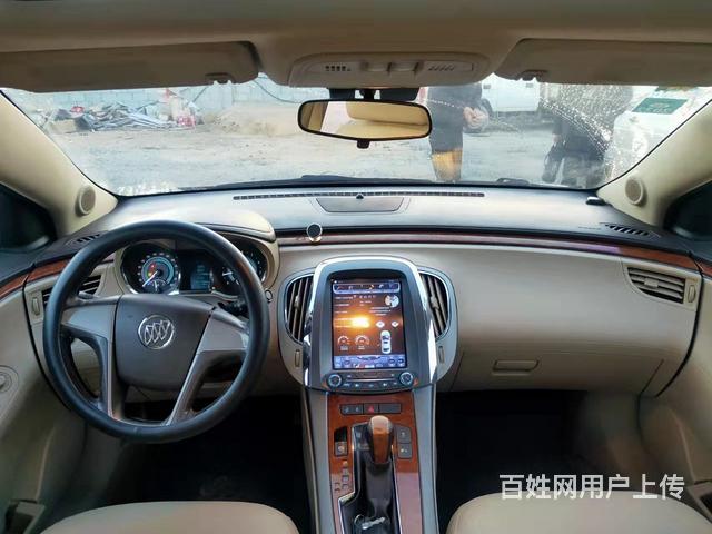 别克 君越 2012款 2.4 SIDI 手自一体 舒适天窗