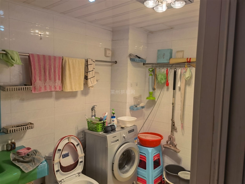 城东,一中附近,精装修,带家具家电,拎包入住