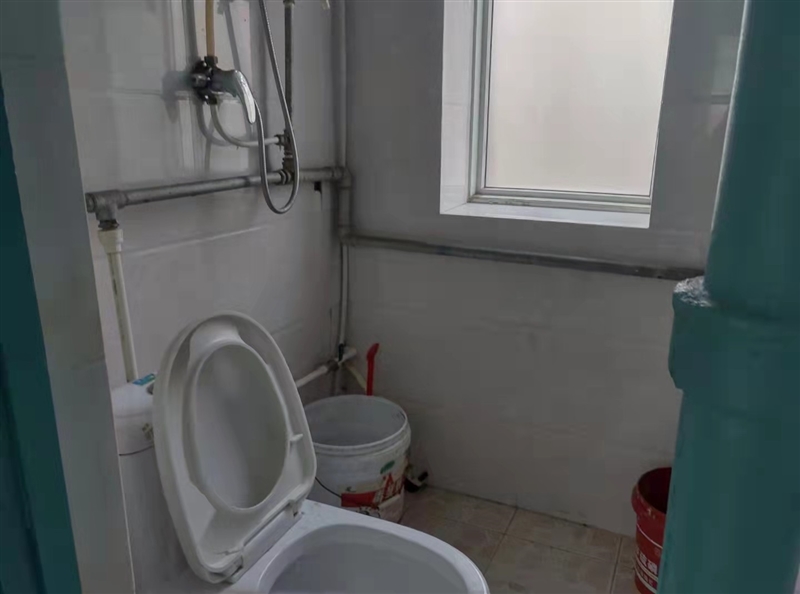 楼房出租,二楼,三室一厅,大润发附近