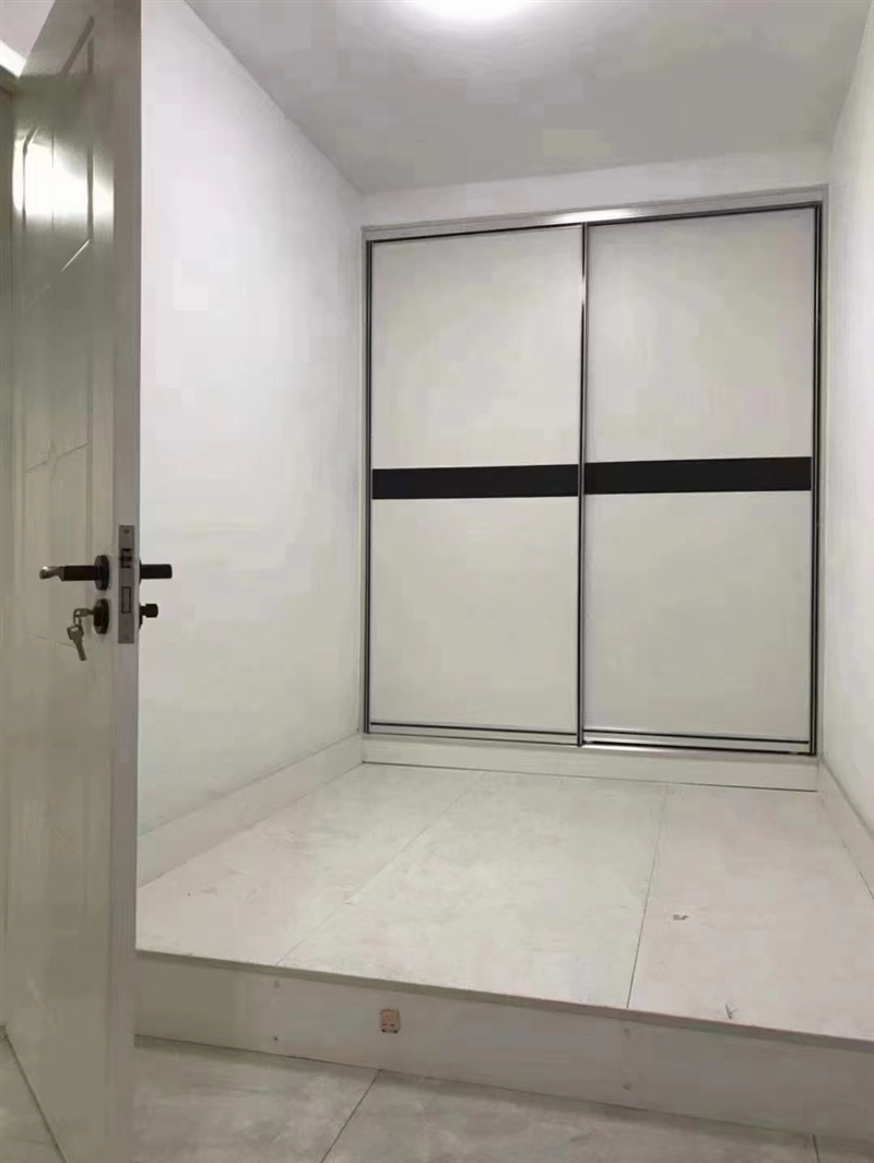 中心小学**房,电梯好楼层