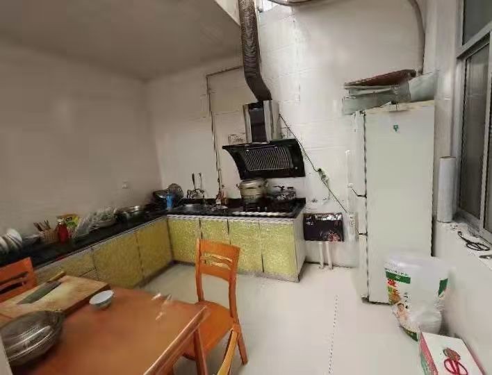 三大间二层楼!实木装修