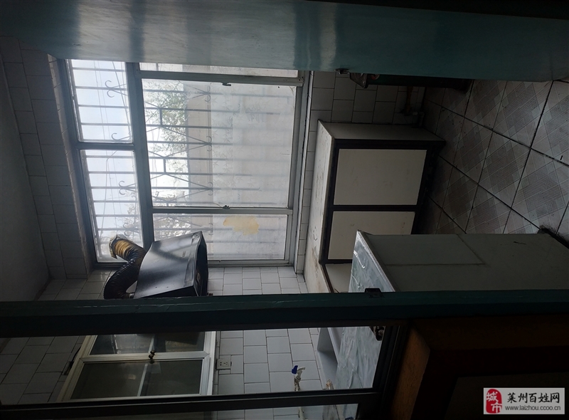 商贸城南缝纫机厂宿舍楼3室 2厅 1卫700元/月