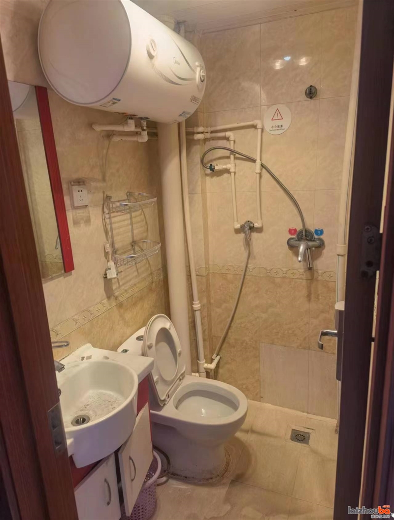 市中心单间出租!价格便宜!